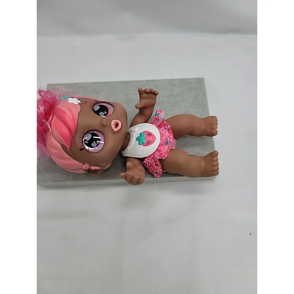 Kindi Kids Strawberry Scented Sisters 8